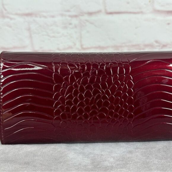 Danbury Mint Wine Embossed Leather Bag with Wallet - Picture 11 of 15